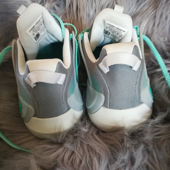 SOLD Under Armour Hovr Apex Training Shoes - Picture 8 of 13